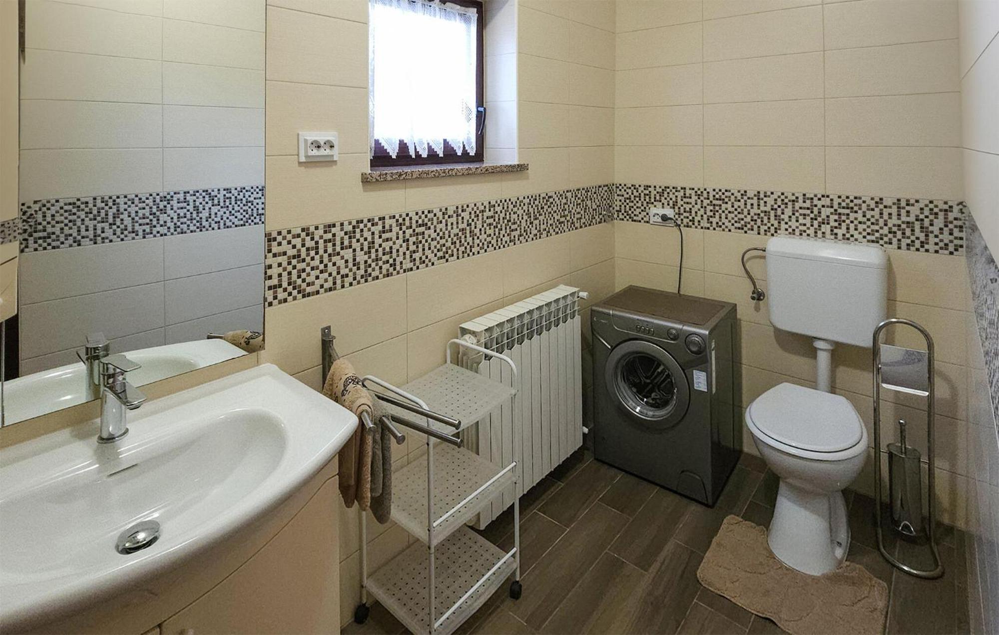 Beautiful Apartment In Porec With Wifi ภายนอก รูปภาพ